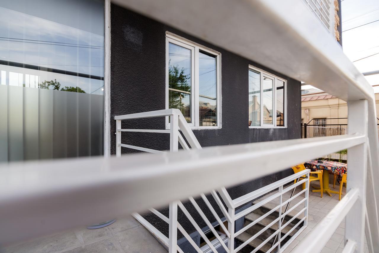 Big Family Guest House Tbilisi Exterior photo